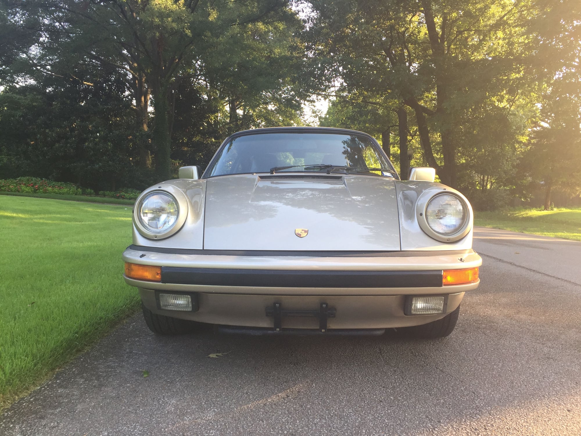 1986 Porsche 911 - 1986 PORSCHE 911 CARRERA COUPE 3.2 Liter ** WHITE GOLD METALLIC - 1 OWNER 30 YEARS ** - Used - VIN WP0AB0919GS121392 - 70,000 Miles - 6 cyl - 2WD - Manual - Coupe - Gold - Memphis, TN 38122, United States
