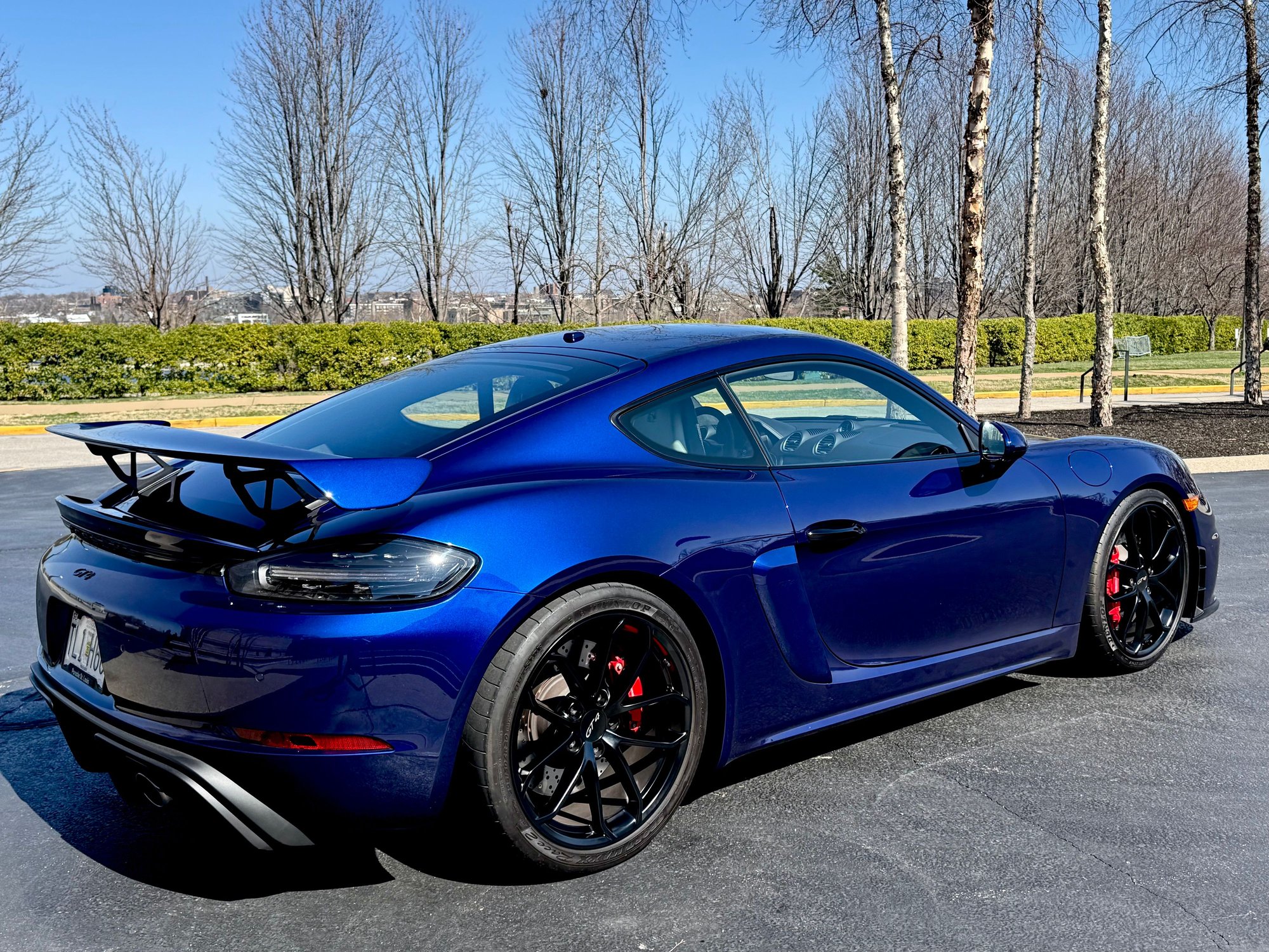 2021 Porsche 718 Cayman - 2021 718 GT4 DeMan 4.5 * PDK * Highly Optioned * No Track Time *  2,400 miles - Used - VIN WP0AC2A80MK289094 - 2,550 Miles - 6 cyl - 2WD - Automatic - Coupe - Blue - Chesterfield, MO 63017, United States
