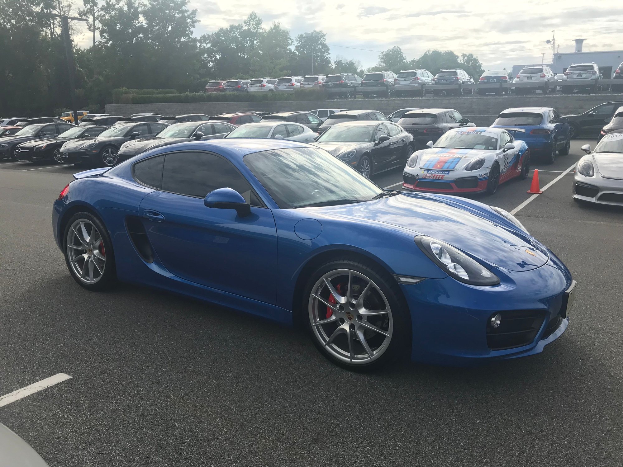 2014 Porsche Cayman - CPO SAPPHIRE BLUE 2014 PORSCHE CAYMAN S PDK, 20" CARRERA WHEELS, NAV, BOSE, 25K MILES - Used - VIN WP0AB2A84EK192078 - 25,800 Miles - 6 cyl - 2WD - Automatic - Coupe - Blue - Millburn, NJ 07041, United States