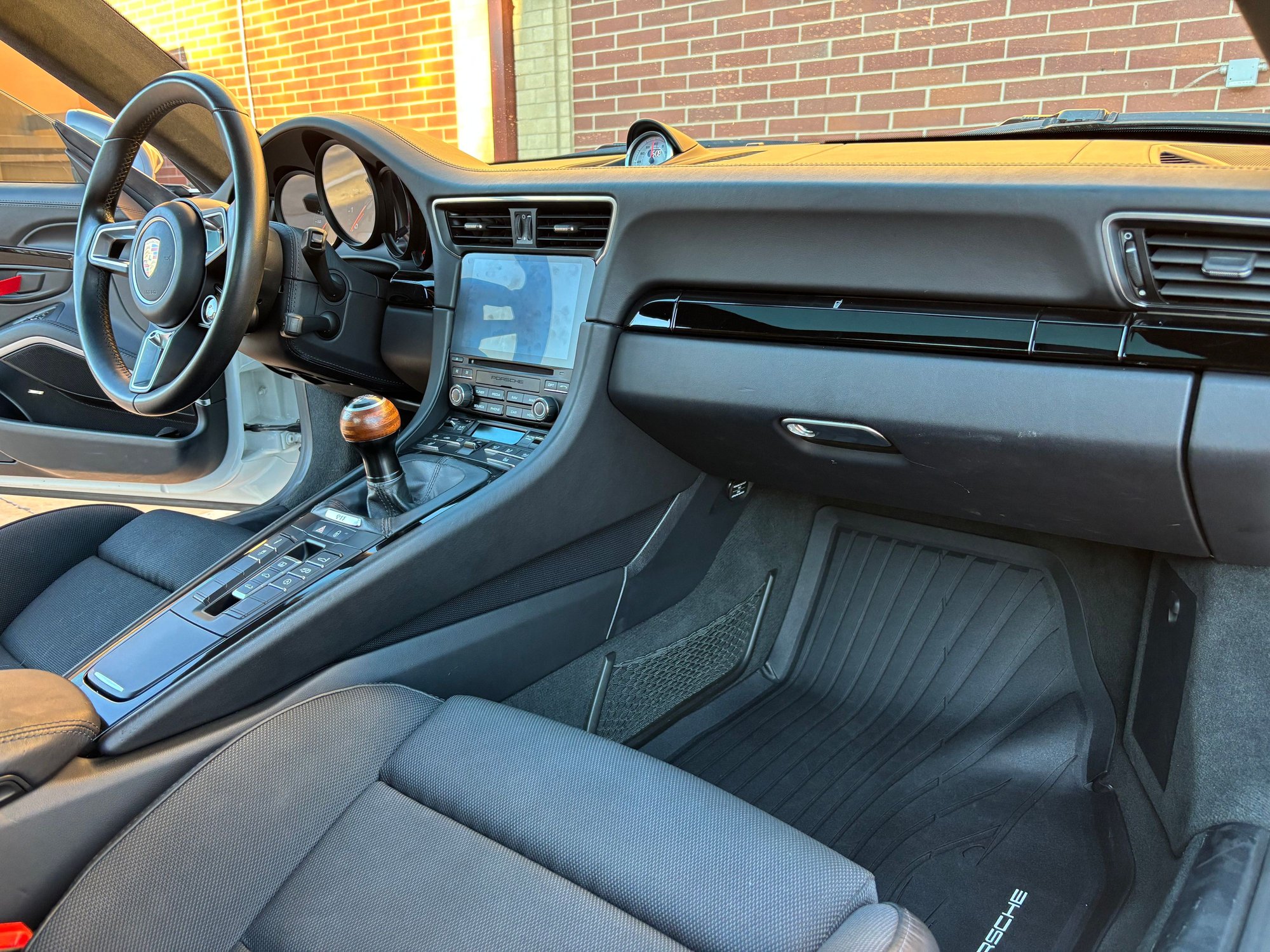 2019 Porsche 911 - 2019 Porsche 911 Carrera T, manual, ~22k miles - Used - Denver, CO 80211, United States