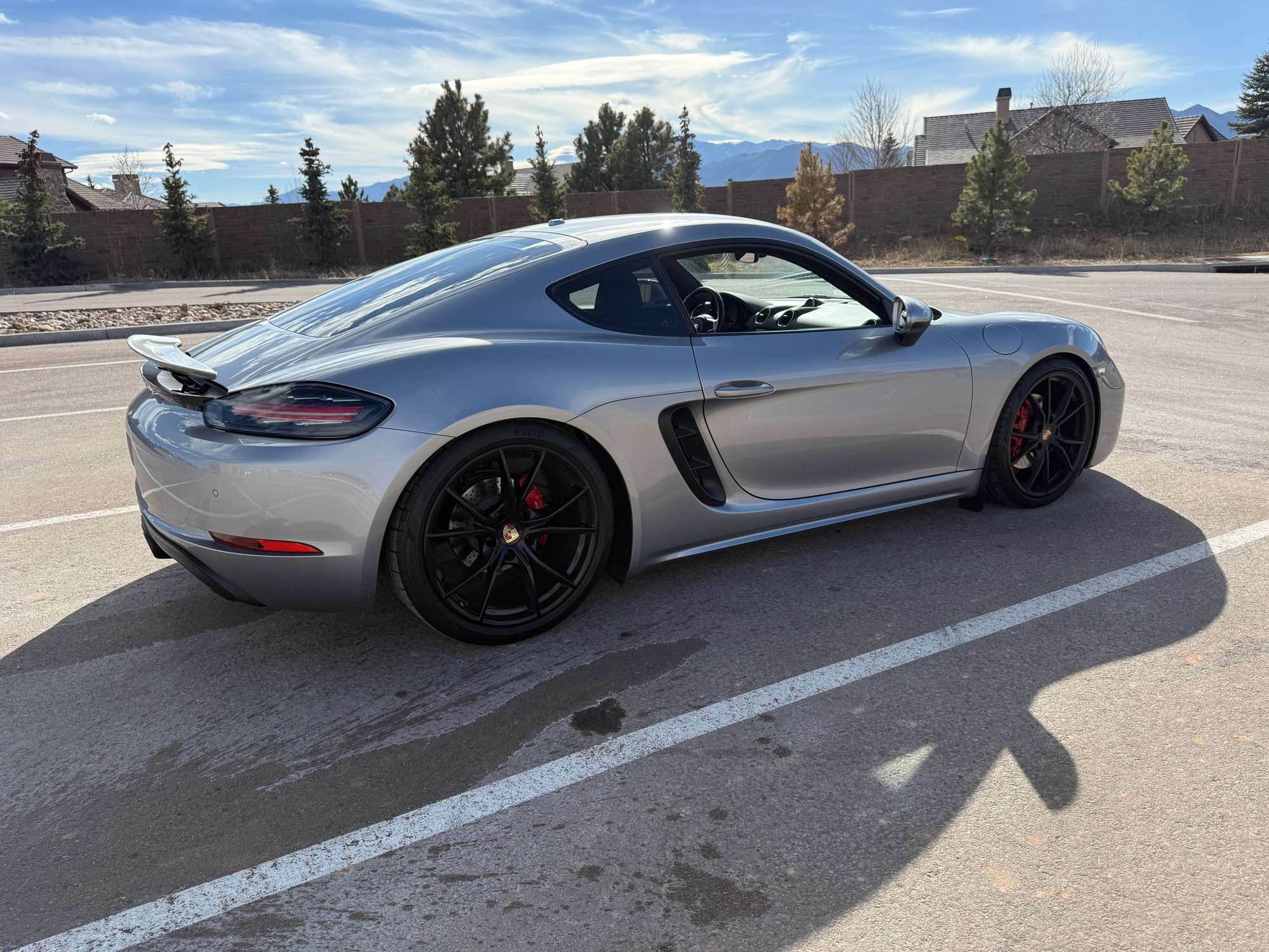 2018 Porsche 718 Cayman - 2018 Porsche Cayman 718s - Used - VIN WP0AB2A87JK278401 - 5,000 Miles - 4 cyl - 2WD - Automatic - Coupe - Silver - Monument, CO 80132, United States