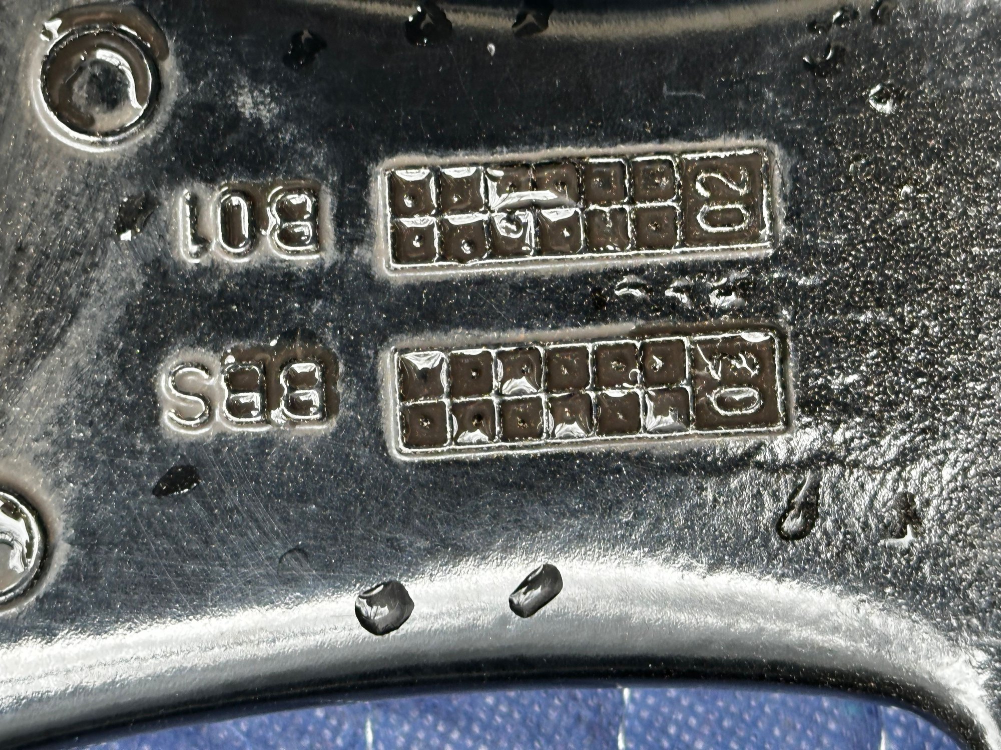 Wheels and Tires/Axles - 996 Turbo Hollow Spoke Wheel Set with OEM Center Caps & Black Lug Nuts - Used - 2001 to 2005 Porsche Carrera - Chicago, IL 60642, United States