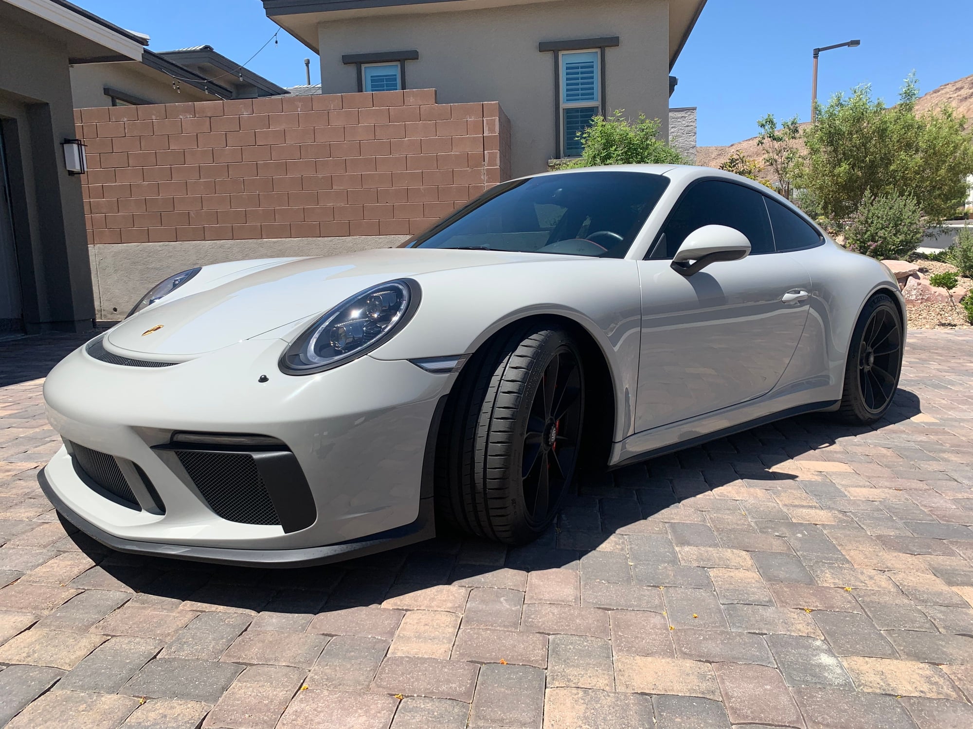 2018 Porsche GT3 -  - Used - VIN WP0AC2A9XJS176032 - 9,988 Miles - 6 cyl - 2WD - Manual - Coupe - Gray - Las Vegas, NV 89109, United States