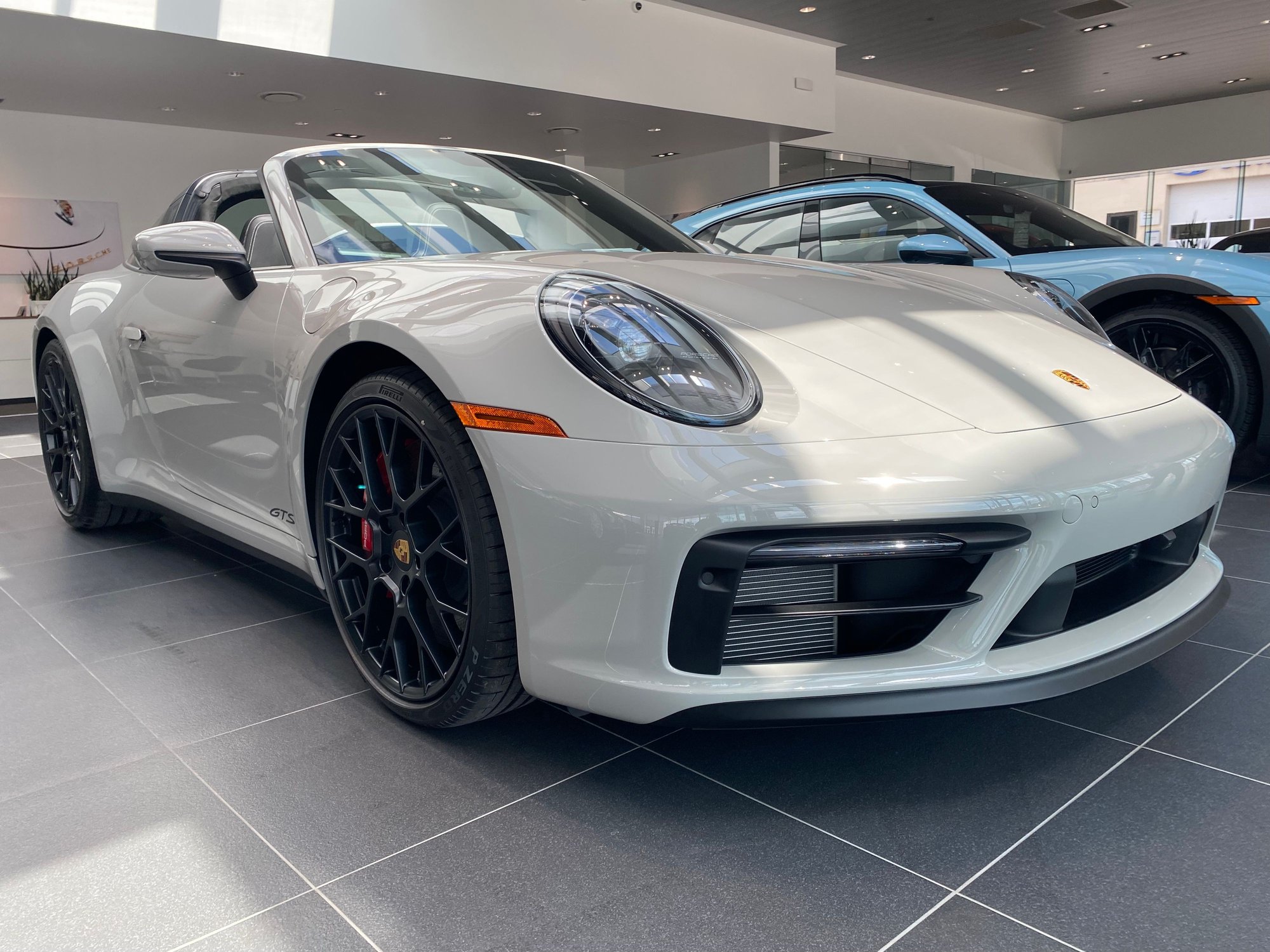 2022 Porsche 911 - 2022 Targa4 GTS 7speed manual, 300 miles, prepaid maintenance, wheel/tire protection - Used - VIN WP0BB2A96NS231945 - 300 Miles - 6 cyl - AWD - Manual - Convertible - Gray - Towson, MD 21204, United States