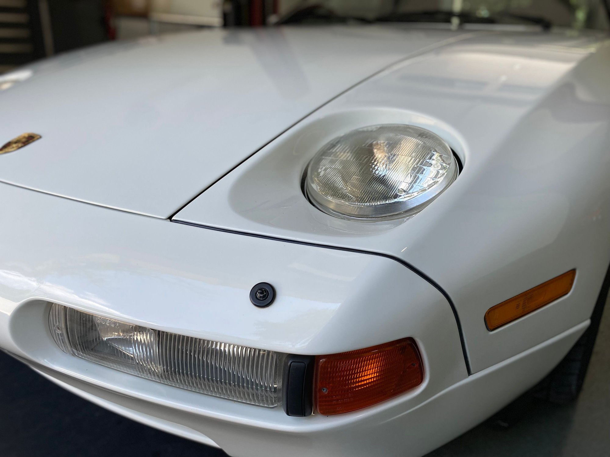 1988 Porsche 928 - 1988 928 S4 - No Deferred Maintenance - Used - VIN WP0JB092XJS860755 - 85,330 Miles - 8 cyl - 2WD - Automatic - Coupe - White - Milwaukee, WI 53217, United States