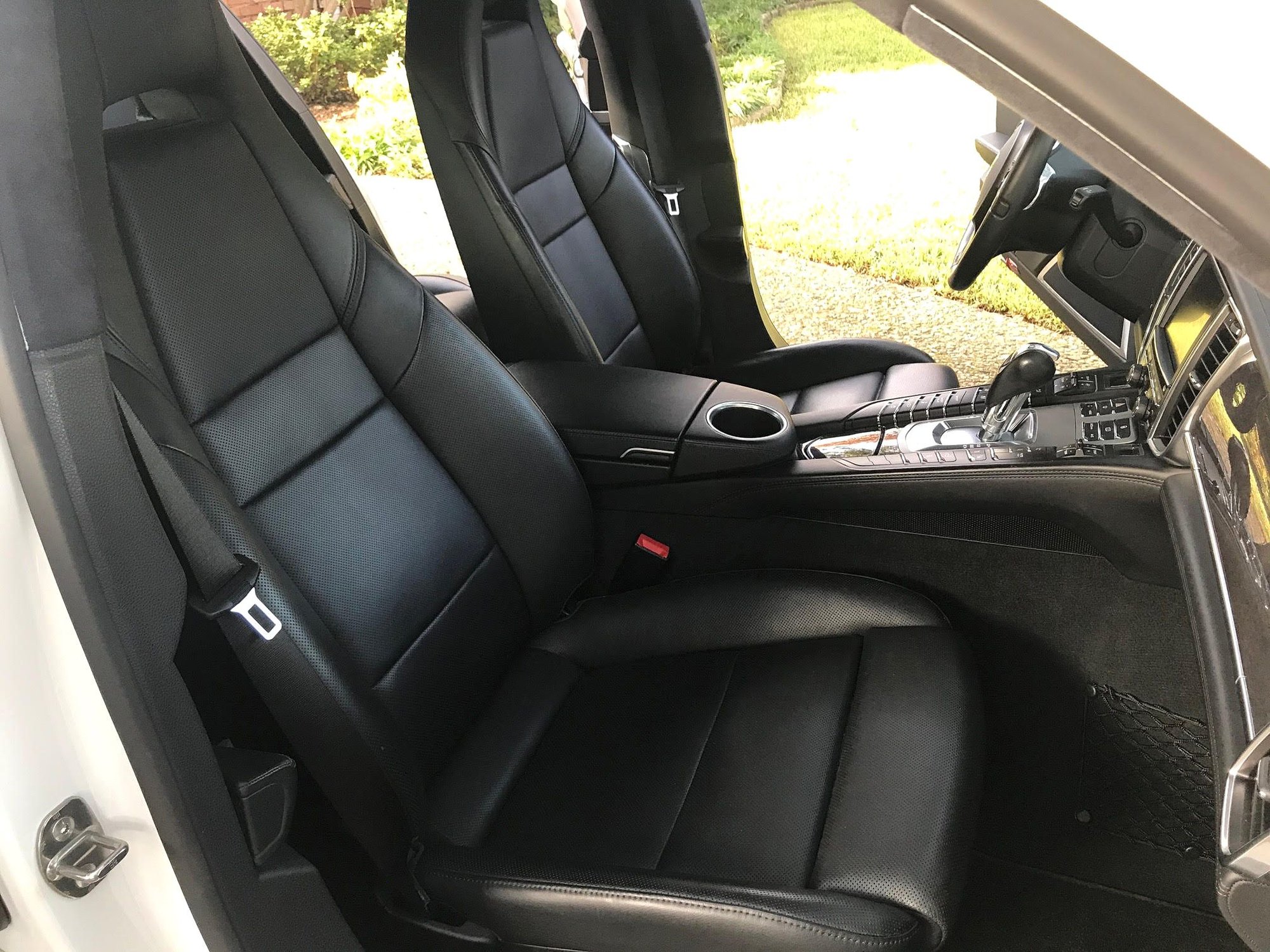 2013 Porsche Panamera - '13 Panamera Turbo. White w/ Full Black Leather. Incredible condition! Ext. warranty - Used - VIN WP0AC2A79DL090062 - 43,823 Miles - 8 cyl - AWD - Automatic - Sedan - White - Plano, TX 75093, United States