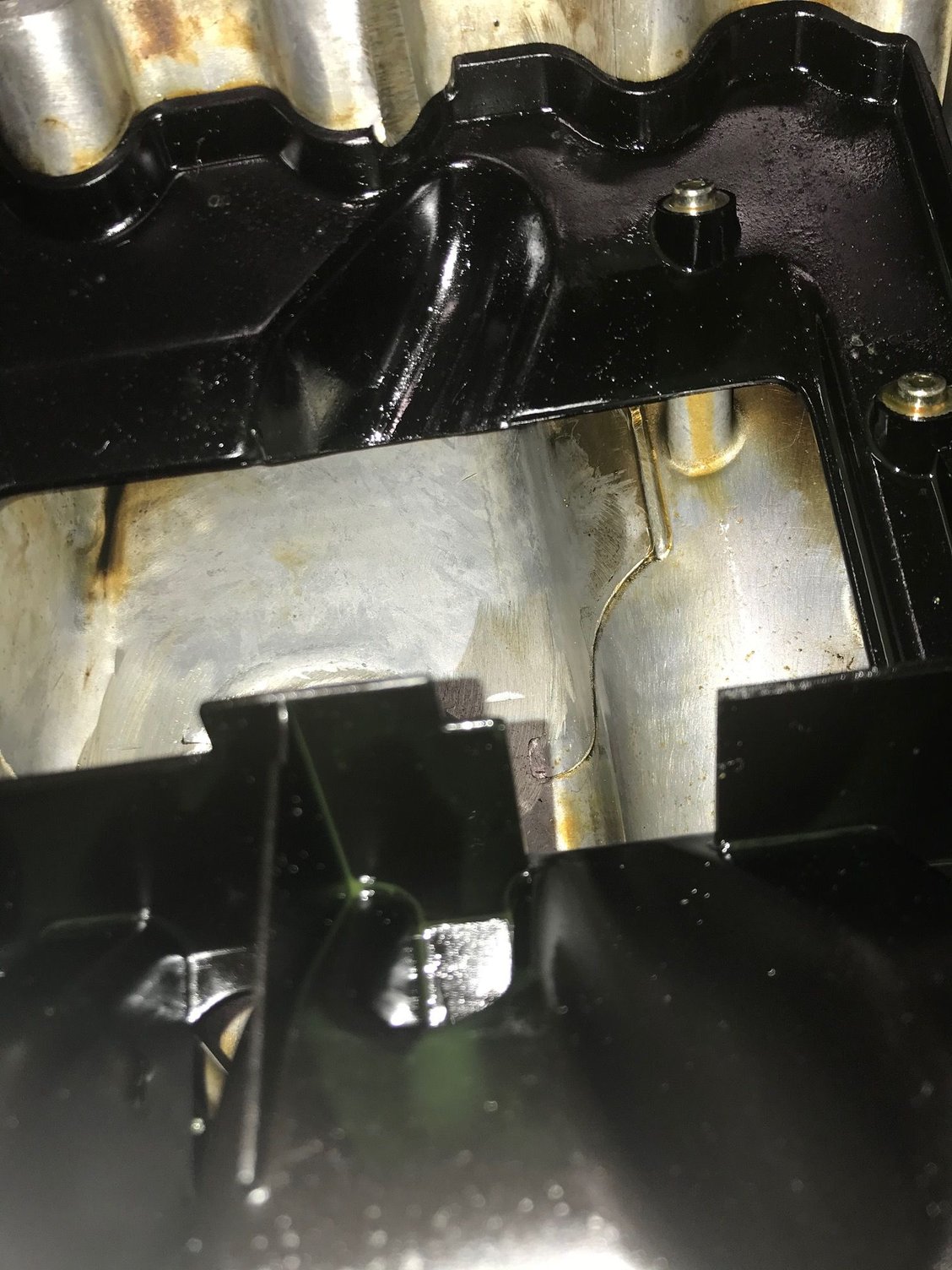 perplexed by oil pan crack... what do you think? Rennlist Porsche