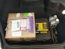 Much to the annoyance of the co pilot, I have managed to fit a full compliment of tools in the trunk!