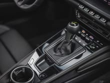 GT3 PDK shifter with piano black