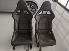 GT2 seats