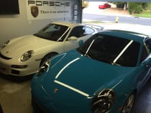 Two neat 911s