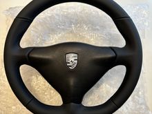 Flat bottom, smooth black