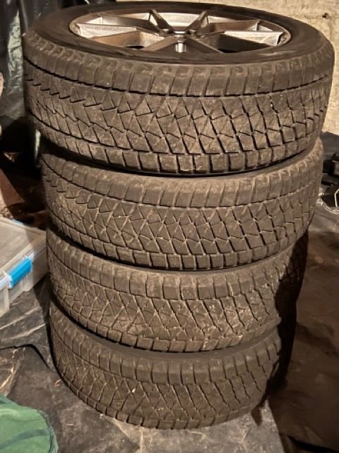 Wheels and Tires/Axles - 19" Winter Wheels & Blizzak Tires - Used - 2015 to 2020 Porsche Macan - 2015 to 2020 Audi Q5 - Bend, OR 97703, United States