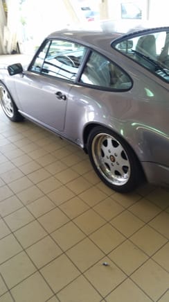 I saw this 930 at a Porsche dealer about 6 months ago, it was stunning so I had to take a pic and I never do that. Looks similar to what your looking for so I am sure it will come out great.