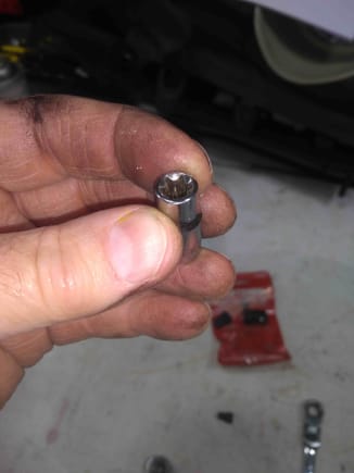 1/4" E8 torx star bit for the two VVTS mounting bolts.

Recommend that you have to new part at the ready with the correct orientation in mind.  An ounce or two of oil will drain out but you can minimize the mess by sliding the new one in  after removing the old one