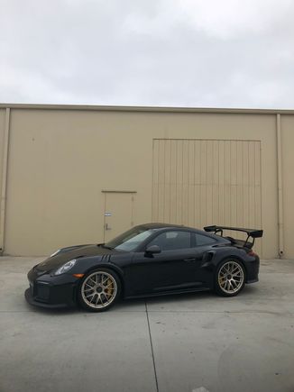 GT2RS angle-view 50% tint