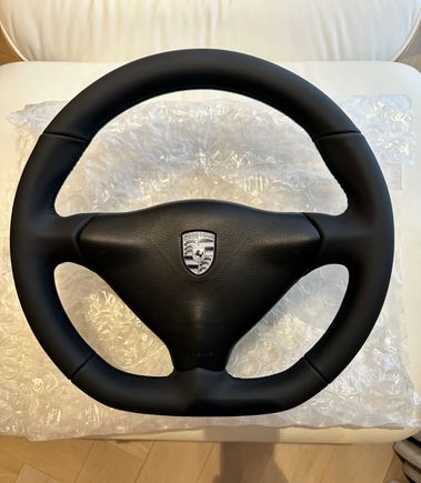 Flat bottom, smooth black