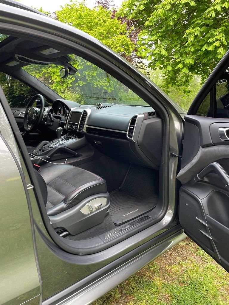 2013 Porsche Cayenne - 2013 Porsche Cayenne GTS - Meteor Grey - Used - VIN WP1AD2A24DLA75968 - 94,500 Miles - 8 cyl - AWD - Automatic - SUV - Gray - Seattle, WA 98109, United States