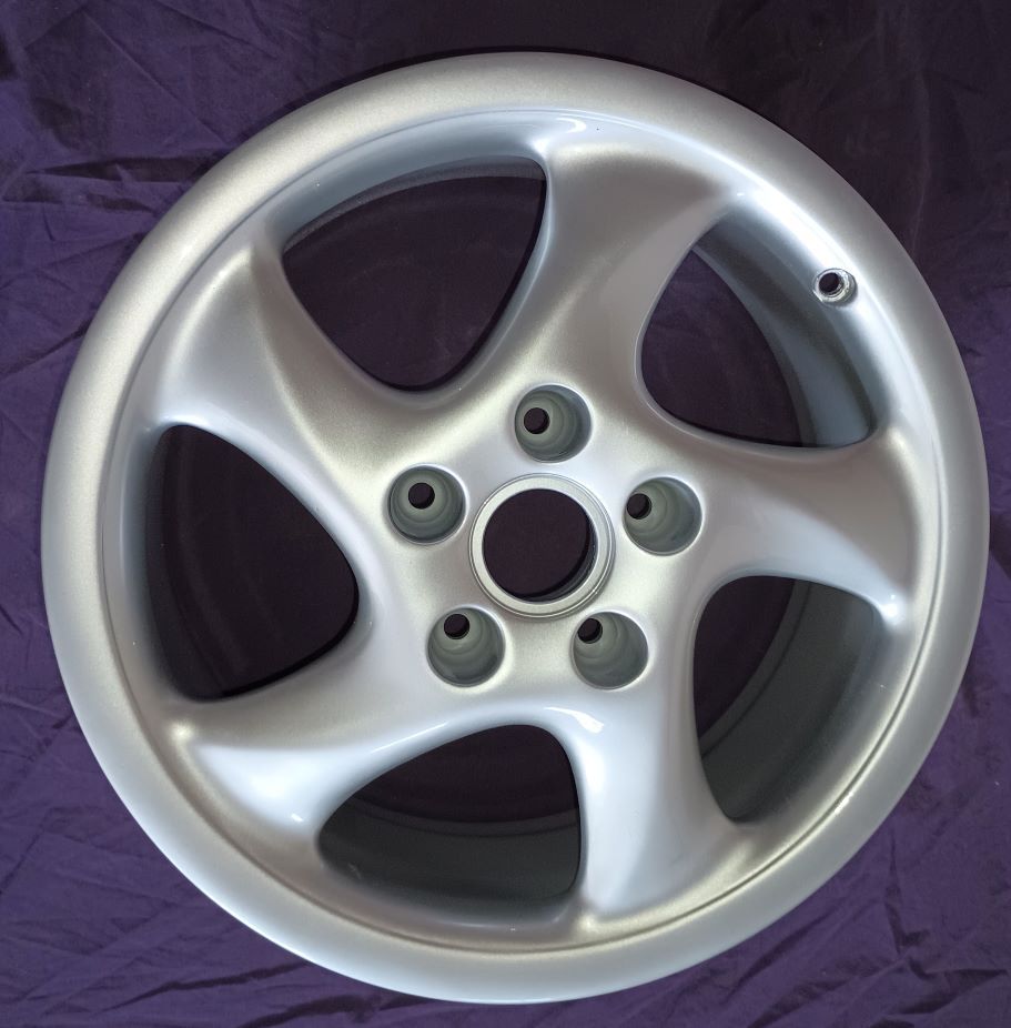 Wheels and Tires/Axles - PORSCHE Turbo Twist 18 inch wheel set Professionally Restored - Used - 1995 to 1998 Porsche 911 - 1999 to 2011 Porsche 911 - 1987 to 1991 Porsche 944 - Toronto, ON M4L 3P, Canada