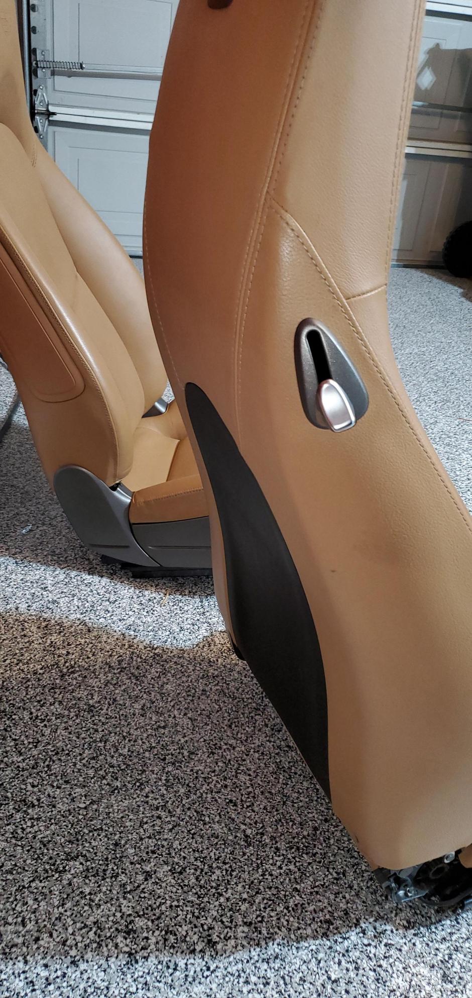 Interior/Upholstery - 987/997 Comfort, Sand Beige, Manual, Heated, Crested Seats - Used - 2004 to 2012 Porsche 911 - 2004 to 2012 Porsche Boxster - 2005 to 2012 Porsche Cayman - Dallas, TX 76063, United States