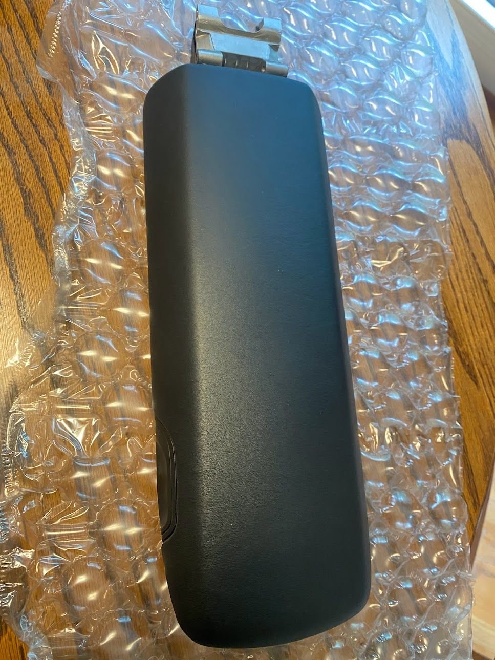 Interior/Upholstery - Black Leather Center Console Lid - Used - 0  All Models - Buford, GA 30519, United States
