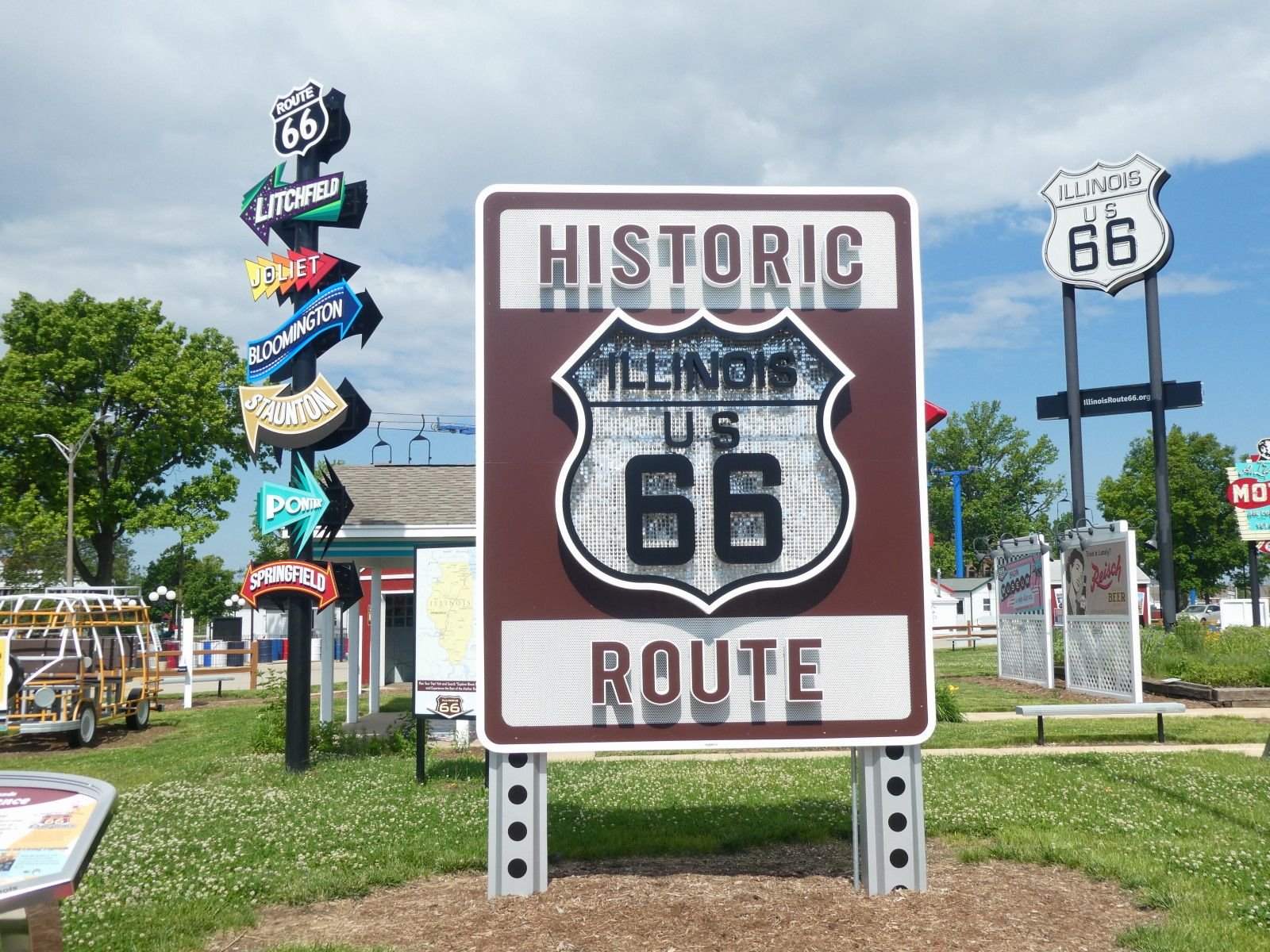 A walk through exhibit at the Springfield IL Fairgrounds