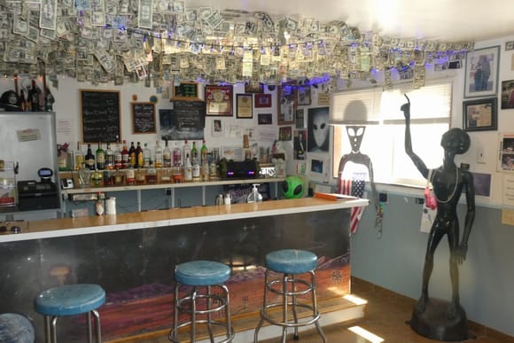 Inside the Little Ale'Inn