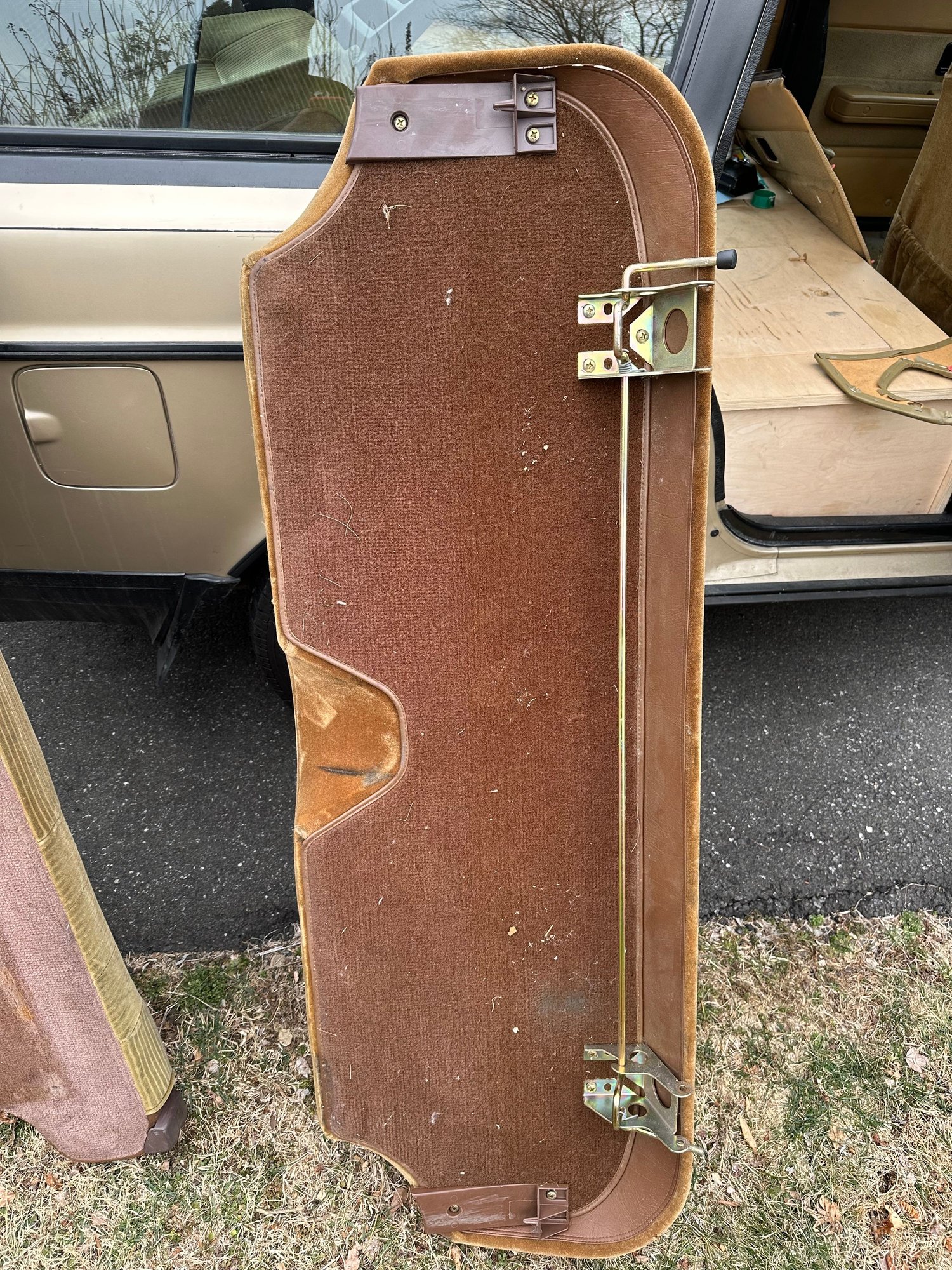 Interior/Upholstery - FS: 1981 245 GLE rear seats brown velour - Used - 1980 to 1993 Volvo 245 - Trumbull, CT 06611, United States