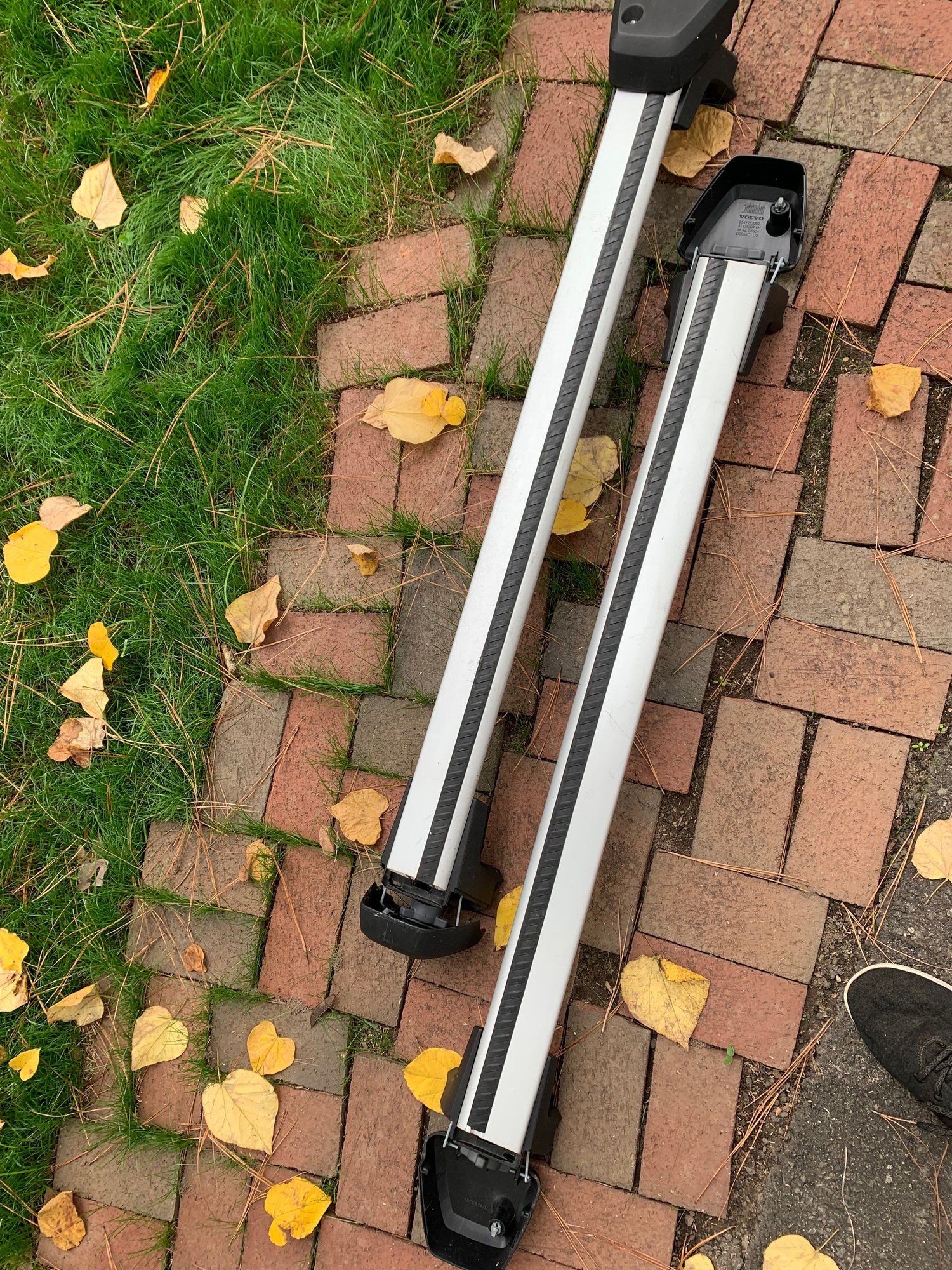 Accessories - 2020 XC60 Load Bars For Sale - Used - 2018 to 2021 Volvo XC60 - Raleigh, NC 27609, United States