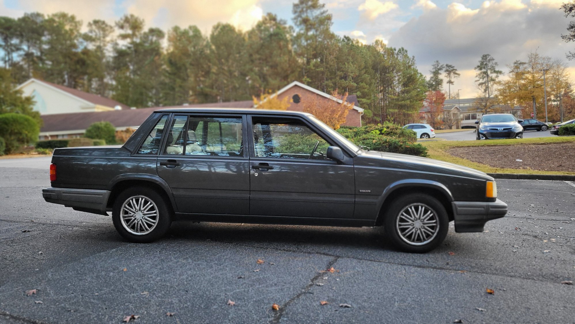 1992 Volvo 740 - Daily Driver Ready 1992 Volvo 740! It will defeat the recession! - Used - VIN YV1FA8842M2526812 - 115,120 Miles - 4 cyl - 2WD - Automatic - Sedan - Gray - Atlanta, GA 30318, United States