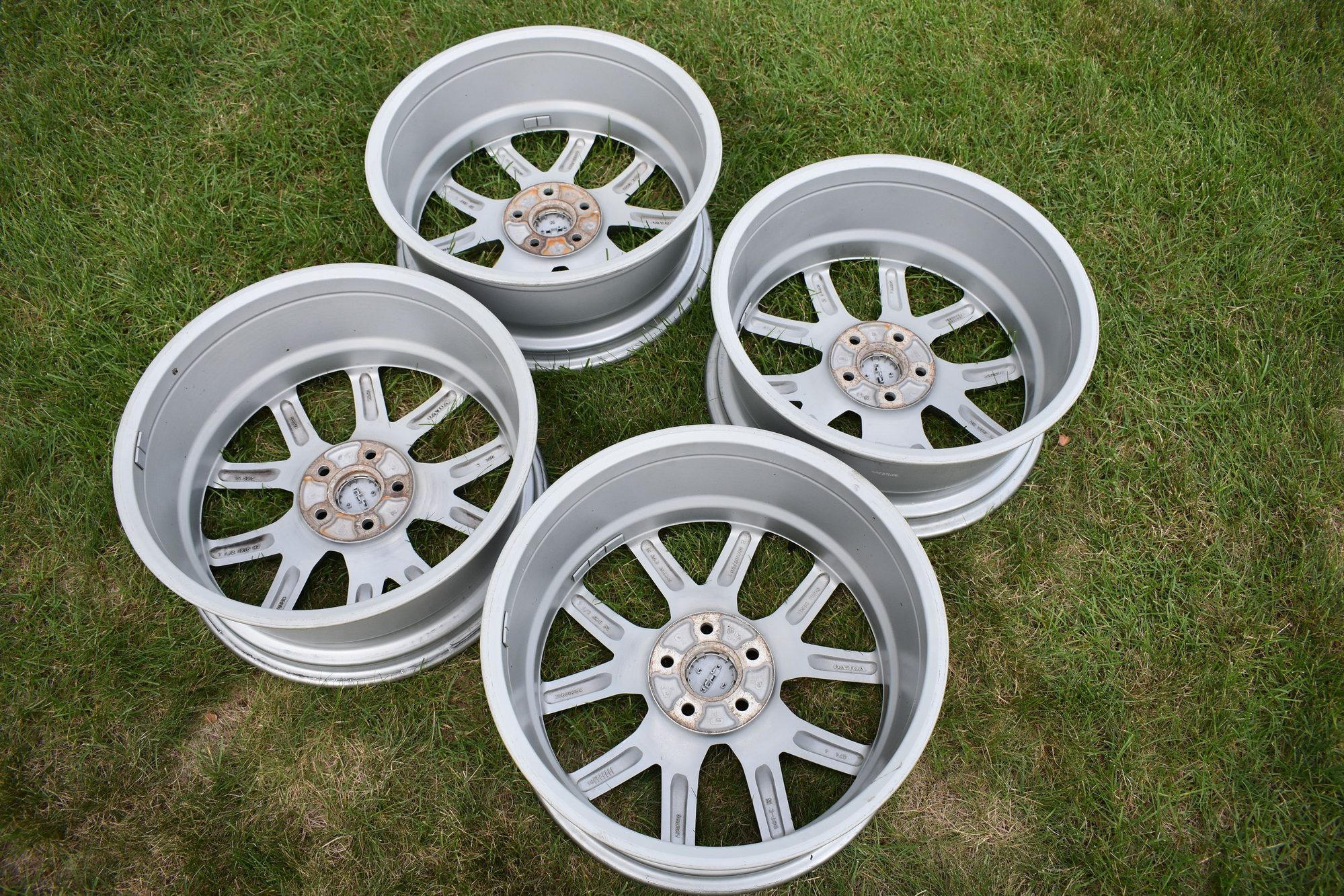 Wheels and Tires/Axles - 2018, 2019 XC60 18X7.5 Alloy Wheels--Excellent Condition - Used - 2018 to 2019 Volvo XC60 - Atkinson, NH 03811, United States