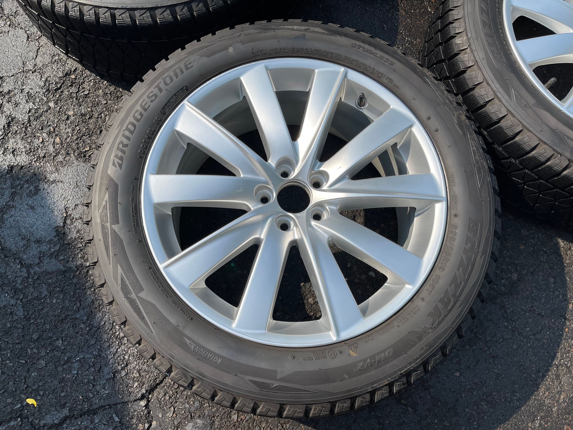 Wheels and Tires/Axles - 19” Winter/Snow Tire and Wheel Set - OEM/Blizzak - Used - 2015 to 2021 Volvo XC90 - Yardley, PA 19067, United States