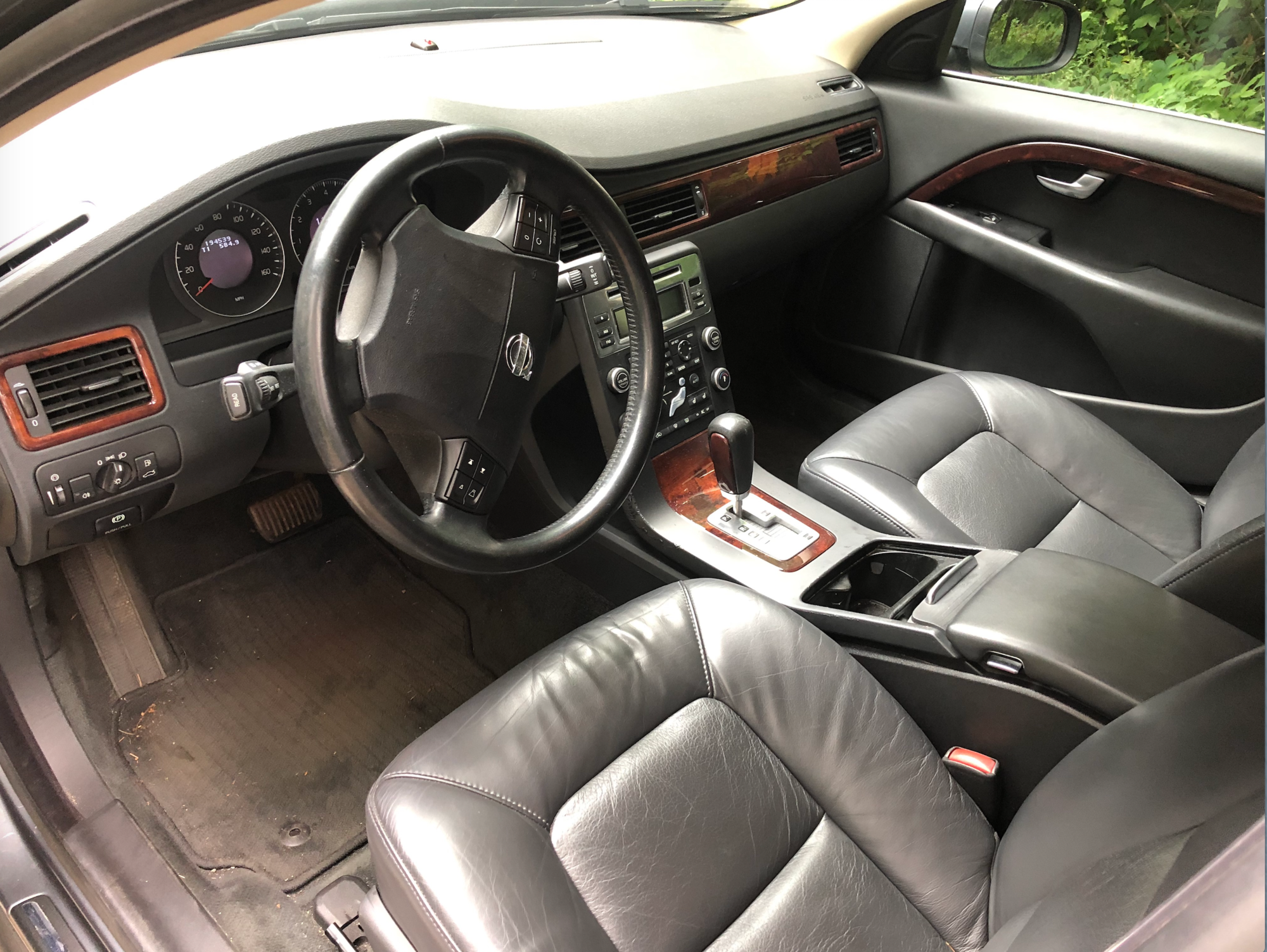 2008 Volvo V70 - Like new 2008 V70. - Used - VIN YV1BW982781052744 - 6 cyl - 2WD - Automatic - Wagon - Gray - Baldwin, WI 54002, United States