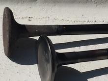 Before and after exhaust valves