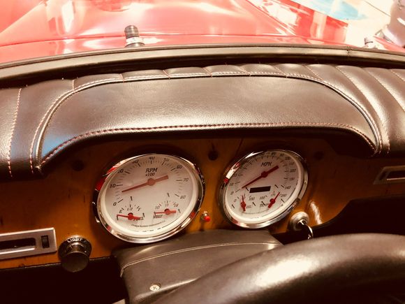 Custom Guages and Dash Pad