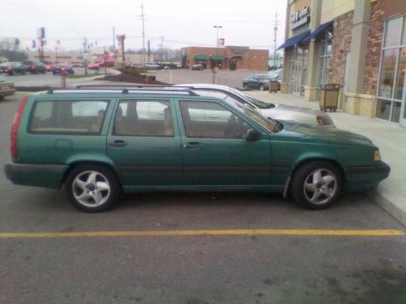 I kinda like that green think that I am going to go with a black hood and roof and tail gate