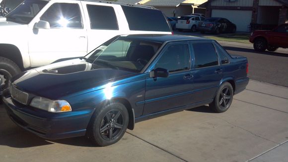 Just got done with the rims. Looks like i bought them black.