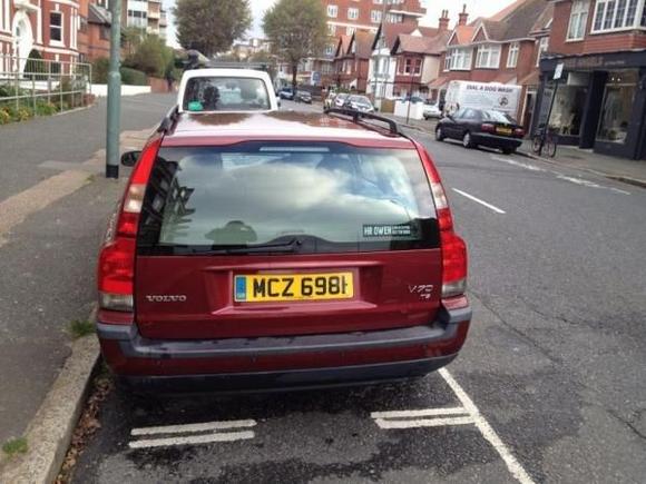 backside Volvo V70 T5