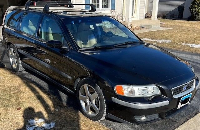 2004 Volvo V70 - 2004 V70R - 6 speed Manual - Gurnee, IL - Used - Lindenhurst, IL 60046, United States