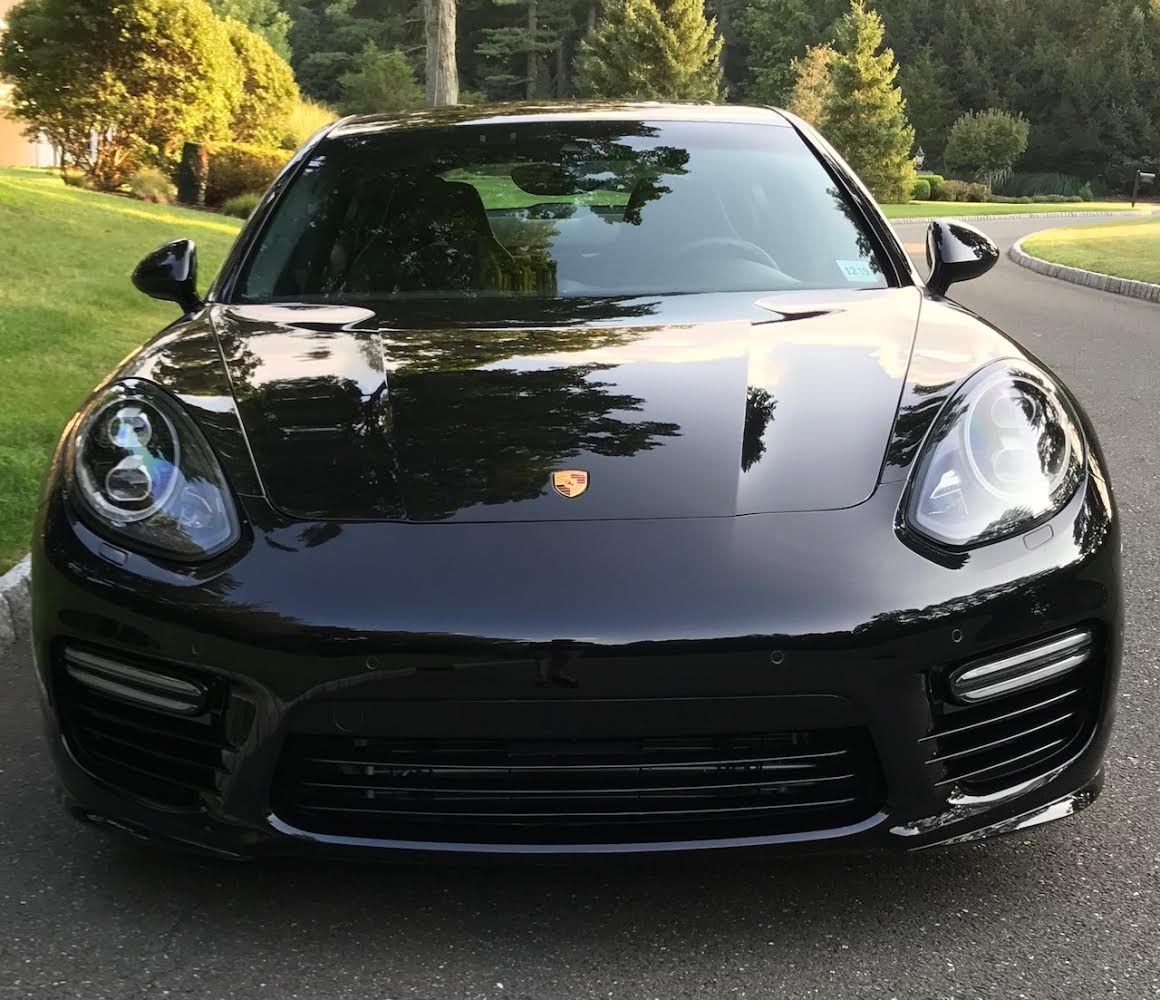 Porsche Panamera Black