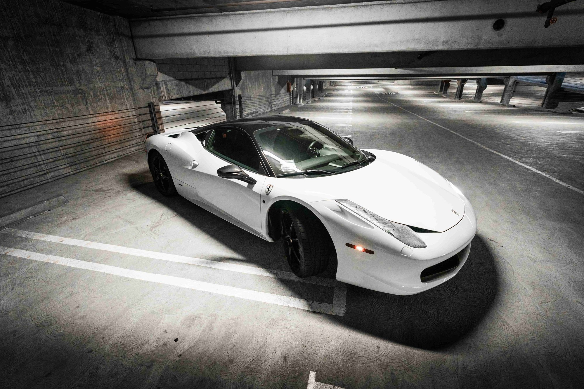 2014 Ferrari 458 Italia White With Factory Black Roof Rare 6speedonline Porsche Forum And Luxury Car Resource