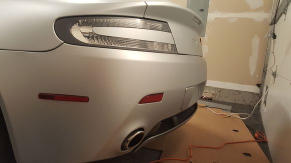 you can see why i want to get my hands on some of Redpants' light clear side markers... will really tie the whole project together!