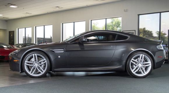 Found this image on a Lambo dealer website. It's a '12 V8V