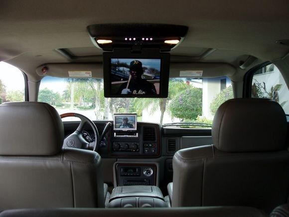 2002 CADILLAC ESCALADE