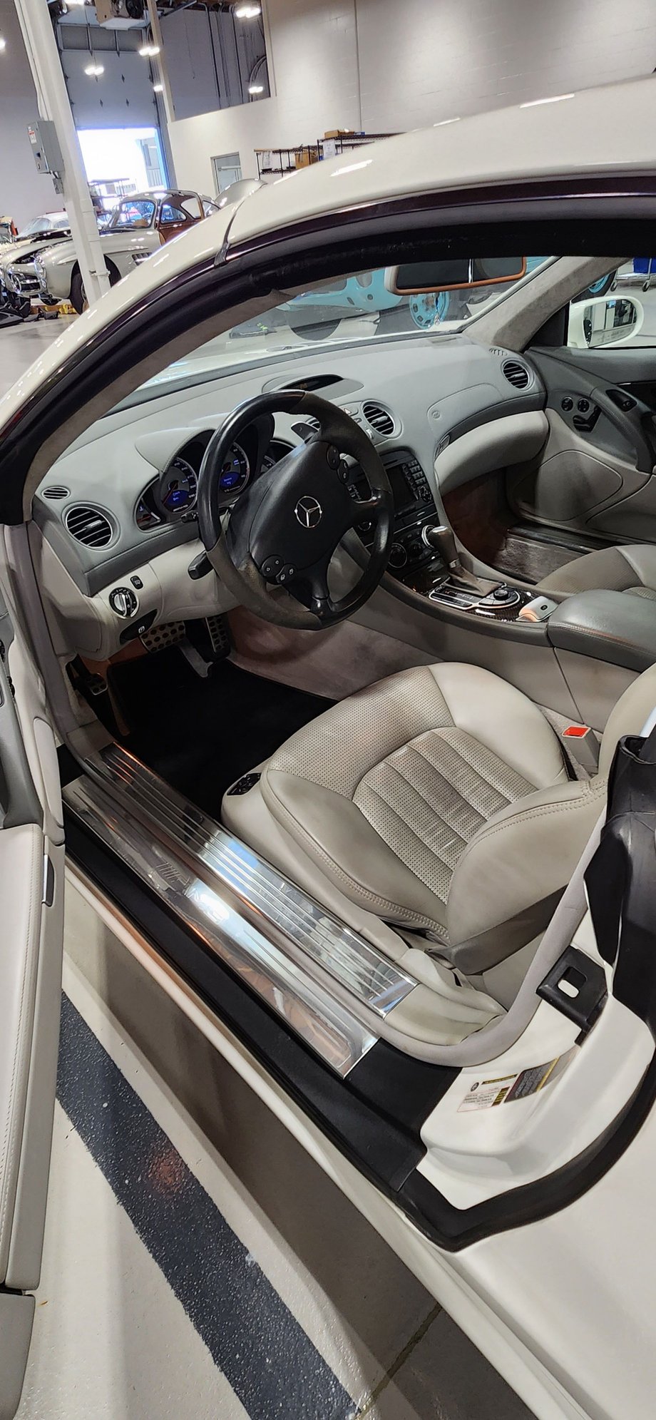 Anthracite grey interior, looks fabulous with the white exterior 
