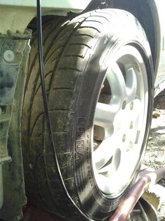 z rated tires..... just sitting at the moment
cant wait to tear up the river roads around around my pad lol
