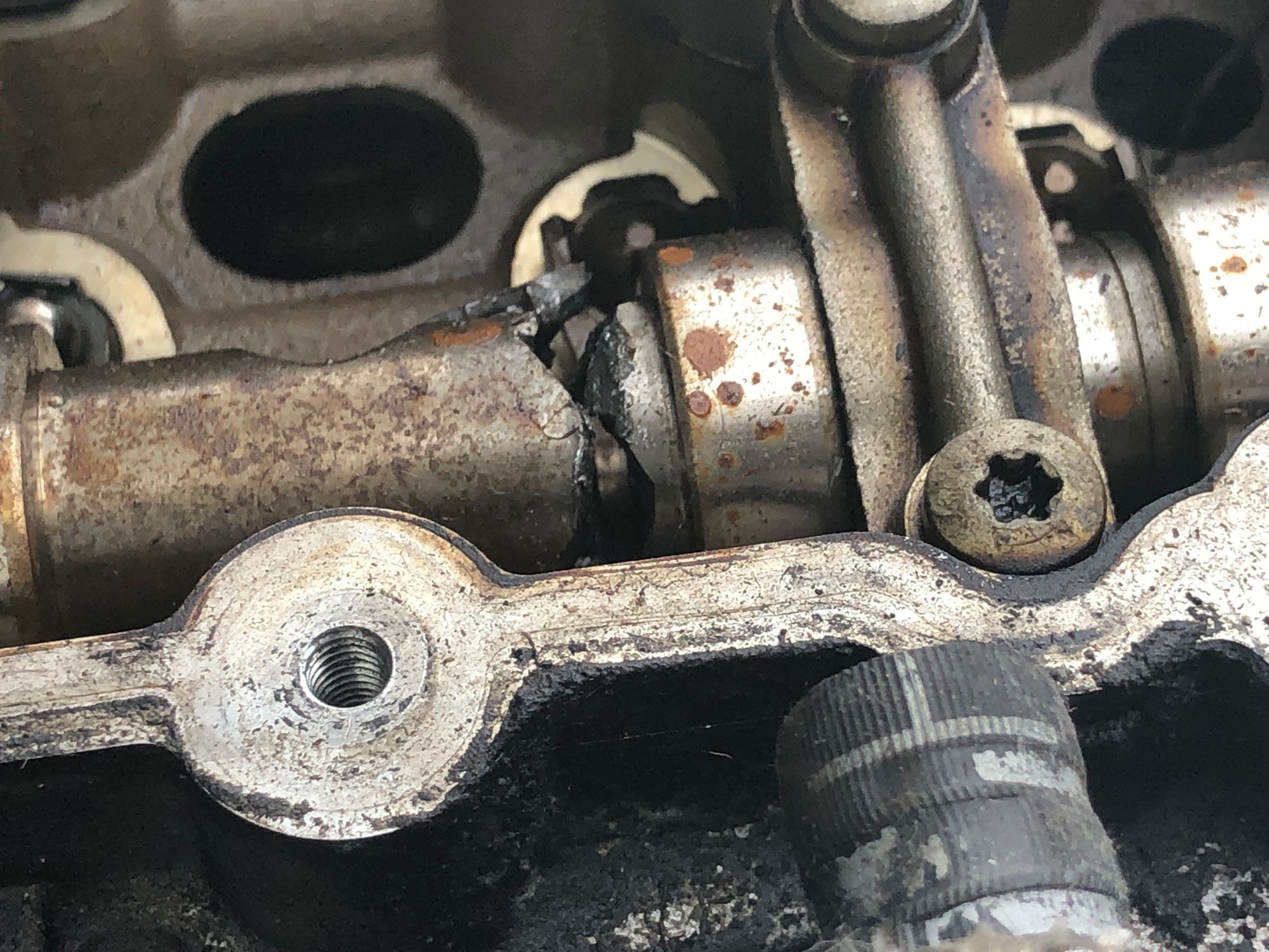 CAMSHAFT BROKEN IN HALF!! AudiWorld Forums
