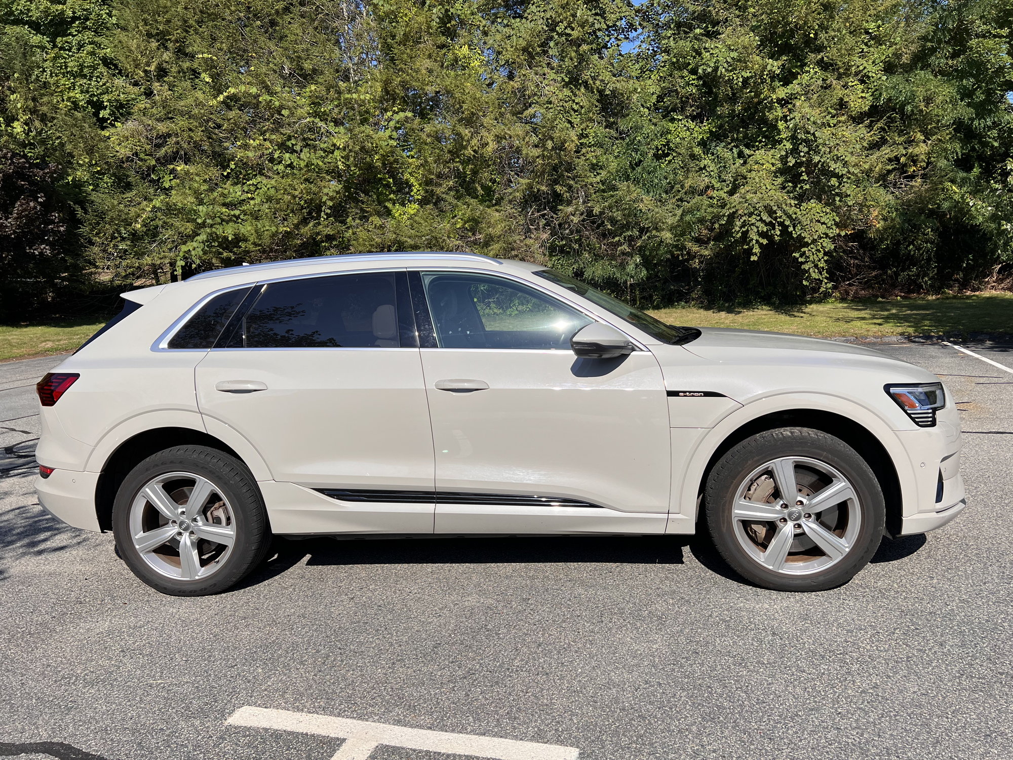 2019 Audi e-tron Quattro - e-tron:  Prestige, Siam Beige exterior and, Pearl Beige interior, excellent condition - Used - VIN wa1vaage0kb015822 - 25,100 Miles - Other - AWD - SUV - Beige - Norwell, MA 02061, United States