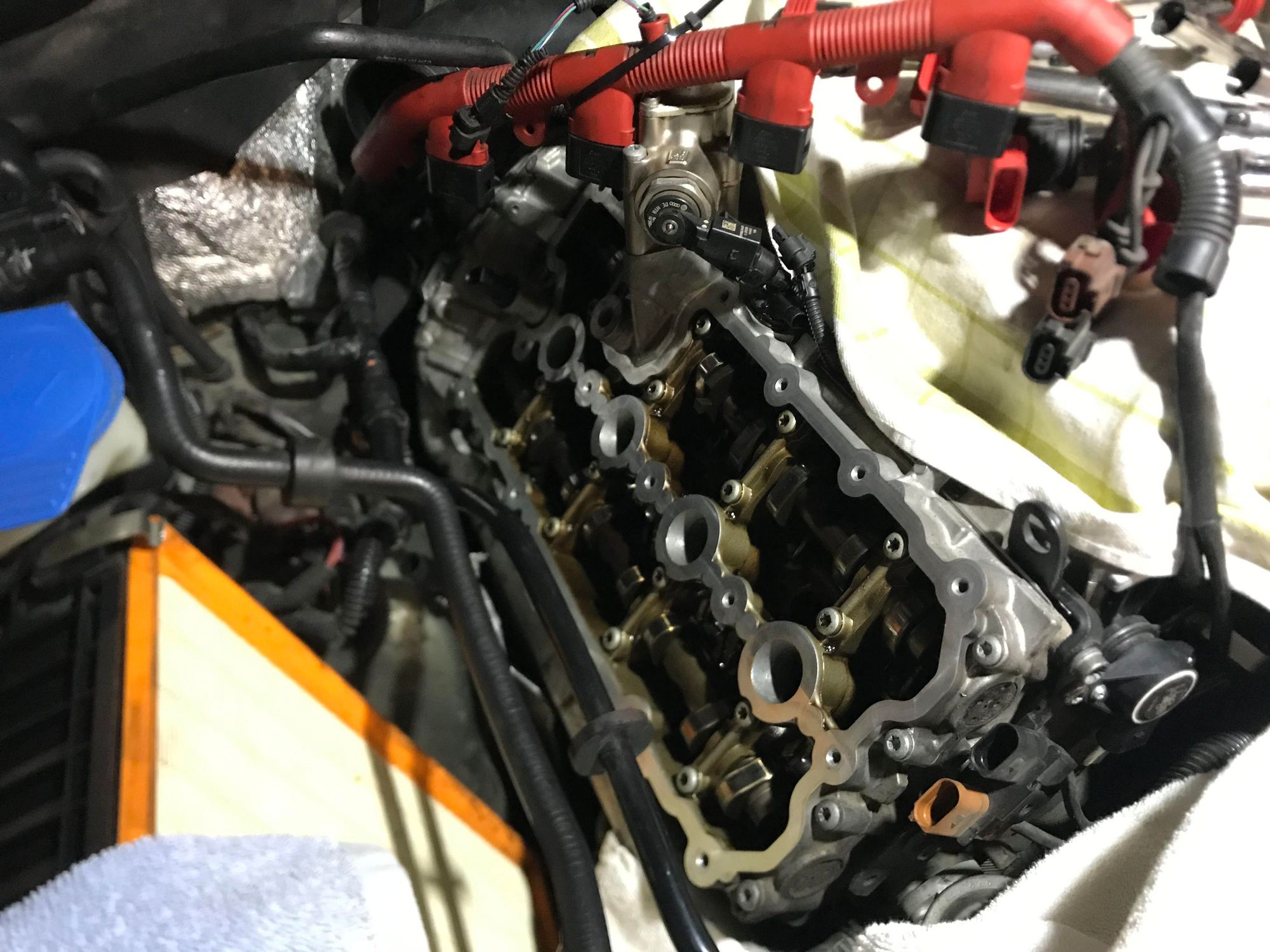 Warped valve cover gasket 07 4.2 140k AudiWorld Forums