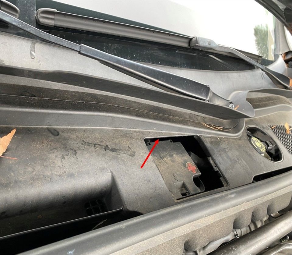 2010 Q5 (+ battery terminal cover) AudiWorld Forums